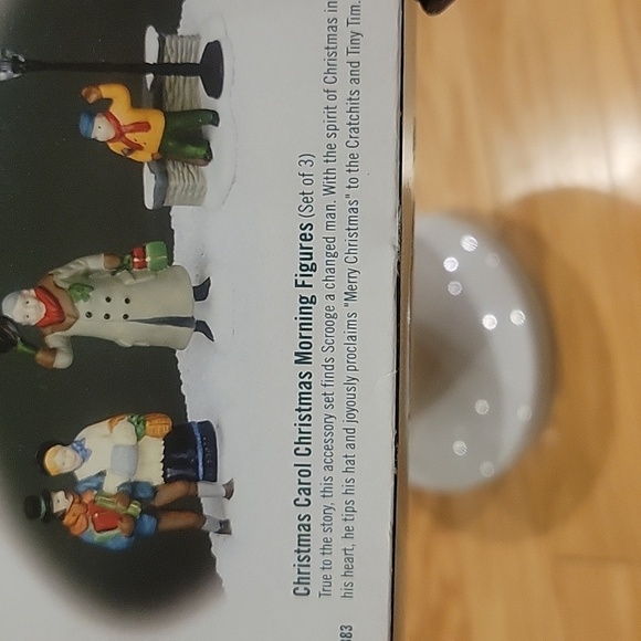 Department 56 Vintage Christmas Carol Christmas Morning Figures - Picture 3 of 16